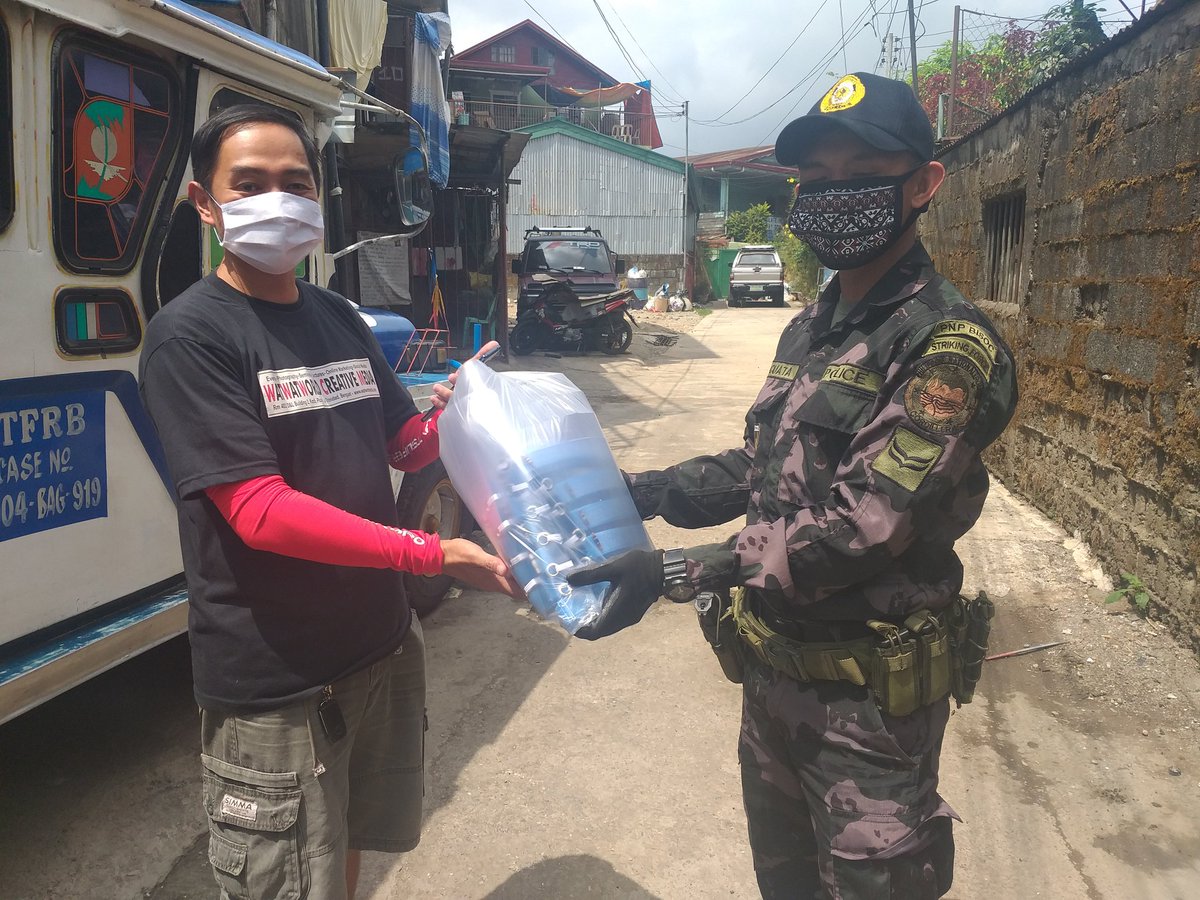 procor_r's tweet photo. RLDDD COR would like to thank Sir Dean Cuanso, of Watwatworld Creative Media for the donated 20 pcs of Improvised Face Shield.
@PNPChiefGamboa 
@rwinp88 
@LonoganGlenn 
#PNPKakampiMo 
#PNPKakampiMoLabanSaCOVID19 
#toserveandprotect https://t.co/GEORpYTwuQ