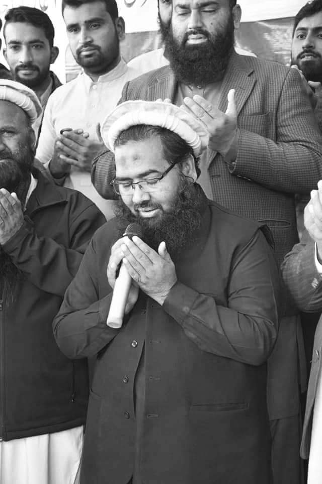 33rcOKSeF9afCRc's tweet photo. انسانیت کی خدمت
سے بہرہ یاب ہم ہیں
جو ظلمتوں میں چمکے
وہ ماہتاب ہم ہیں ۔۔۔
جو دلیل صبح کی ہو
وہ آفتاب ہم ہیں ۔۔۔!!
#FreeHafizSaeed 
#freeFIF https://t.co/WjfENajudp