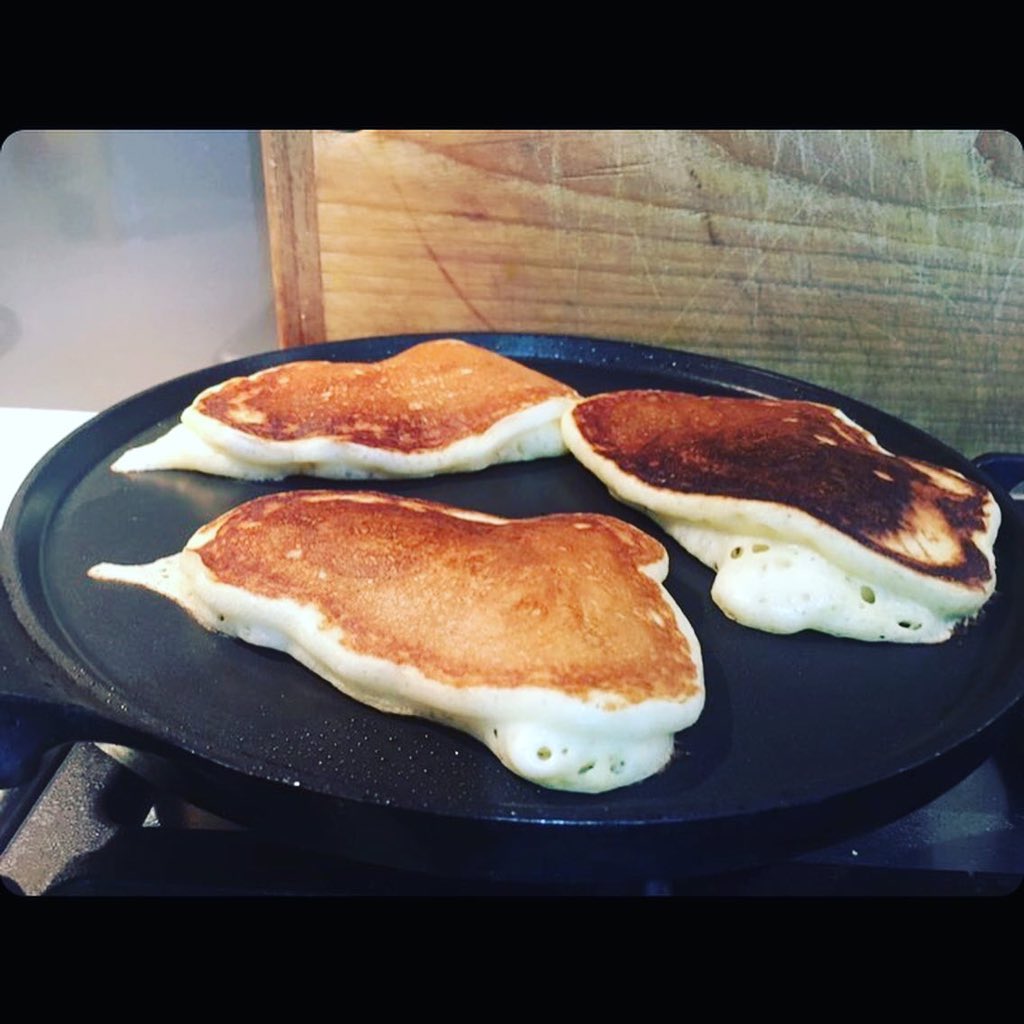 mumoftype1's tweet image. #isobaking An early morning walk followed by homemade #sourdough #pancakes I wish I’d discovered these years ago!