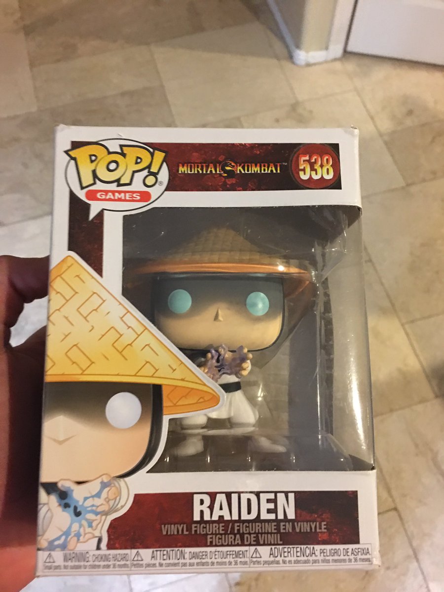 HeroKiller2991's tweet photo. Won this Raiden figurine from @BuffRaiden thanks man appreciate it sucks Raiden is ass though oh well https://t.co/Ob2XAXii9q