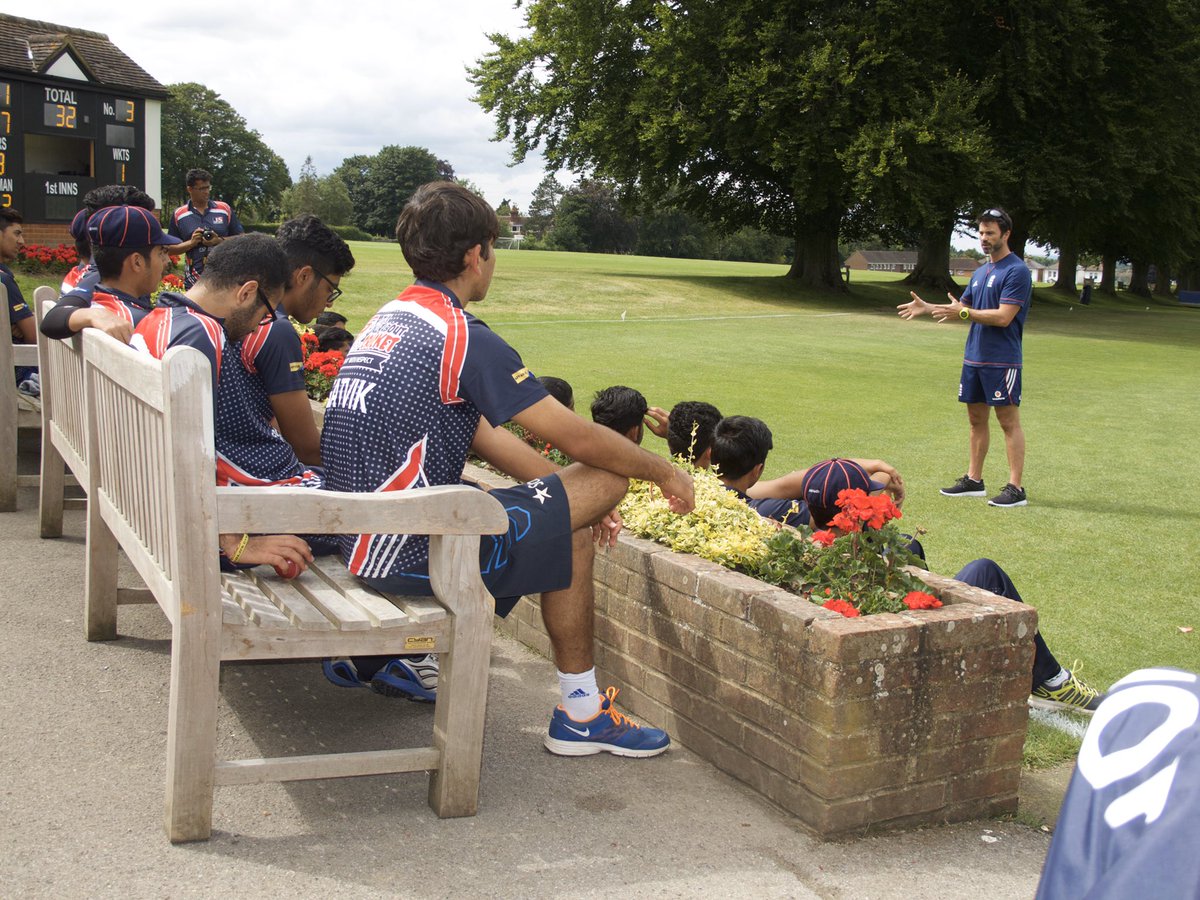 bjmscott22's tweet photo. Accepted @alextudorcoach. New challenge alert. Once you are nominated you have 24 hours to respond or you donate £20 to local charity. You need to nominate 4 coaches and post a picture of you coaching! I nominate: @owaisshah203 @bjmscott22 @32Collymore @PeddyCollins https://t.co/ei8HKnvCxk