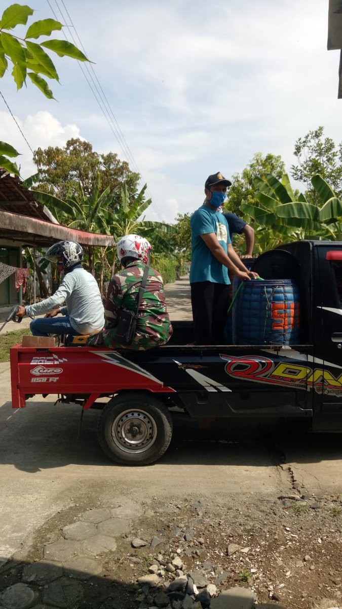 setyawan_p3md's tweet photo. Kami Pendamping Desa (PLD) @p3md_pati bersama-sama dengan Pemerintah Desa, BPD, Tomas, Bidan Desa , Babinsa dan Babinkamtibmas siap membentuk # relawan desa lawan covid 19
@jokowi 
@halimiskandarnu 
@ganjarpranowo https://t.co/UJ3H6dpTws