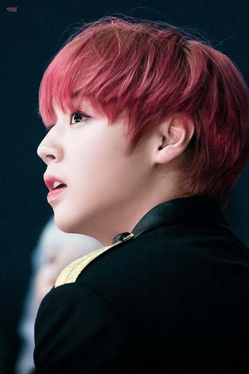 ParkJihoonHQ's tweet photo. 181201 MMA
cr. 박지훈봄 

#박지훈 #parkjihoon https://t.co/4ecgzDmFfr