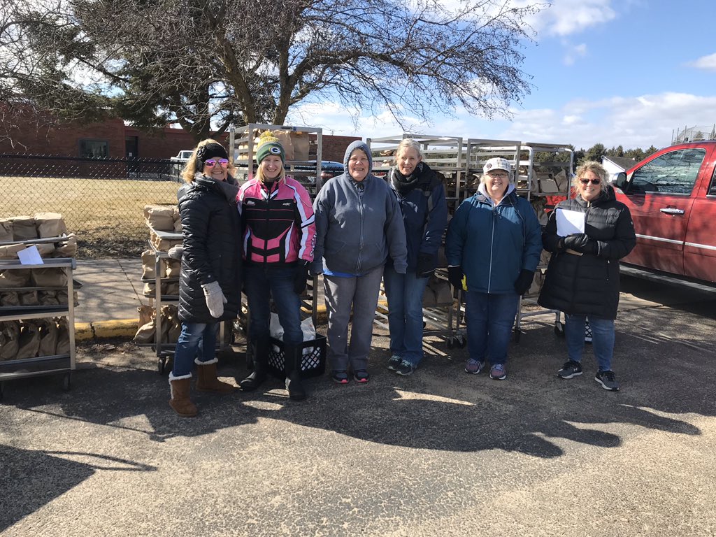 augusta_beavers's tweet photo. Our food service staff continue to serve our kids. They have made and distributed 3,948 meals over the last 2 weeks! It goes without saying how much these wonderful ladies care about the kids of AASD! #beaverproud https://t.co/ryOqgTztXt