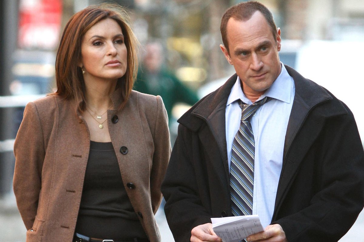 Dick Wolf coming through 🙌 <a href="/Chris_Meloni/">Chris Meloni</a> to star as Elliot Stabler in Law &amp; Order: SVU spinoff  bit.ly/3468lc7