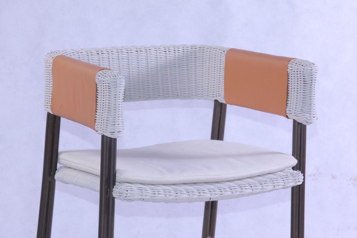 IntiDecor's tweet photo. "Styles come and go. Good design is a language, not a style"
- Massimo Vignelli, Designer

https://t.co/fdOKVNvcvp

More info &amp; order :
📞 +62 24 673 5496
📧 sales@chantique-id.com

#Furniture #quotes #architecture #realestate #outdoorliving #design #furnituredesign #exteriors https://t.co/Rvl6L1VToR