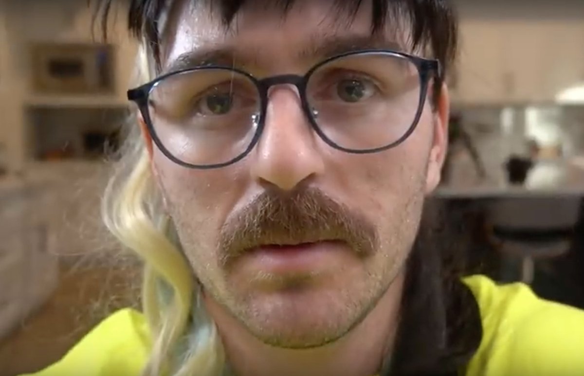 CryLikeCermet's tweet photo. gonna tell my kids this was Joe Exotic https://t.co/0eVmPglhaU