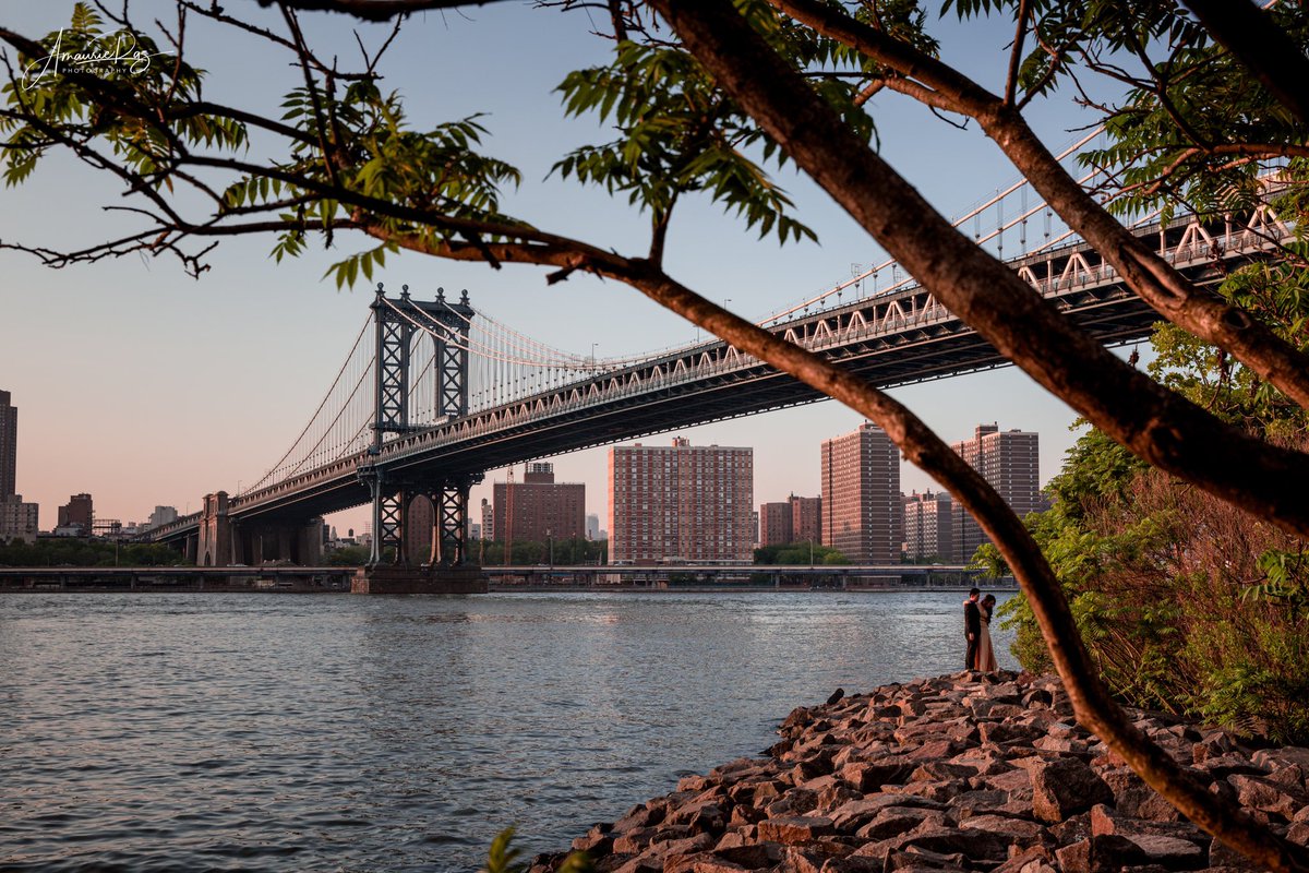 AmaurieRaz's tweet photo. For the iconic background
#canon #oldphotos #from2015 #newyork #streetphotography #followmynewaccount
https://t.co/axaAc20vkO https://t.co/MZE59iFTl5