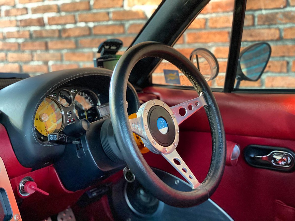 TopMiata's tweet photo. ❤️ IG: arocster #TopMiata #motolita #kgworks https://t.co/AN5JQrZcWN