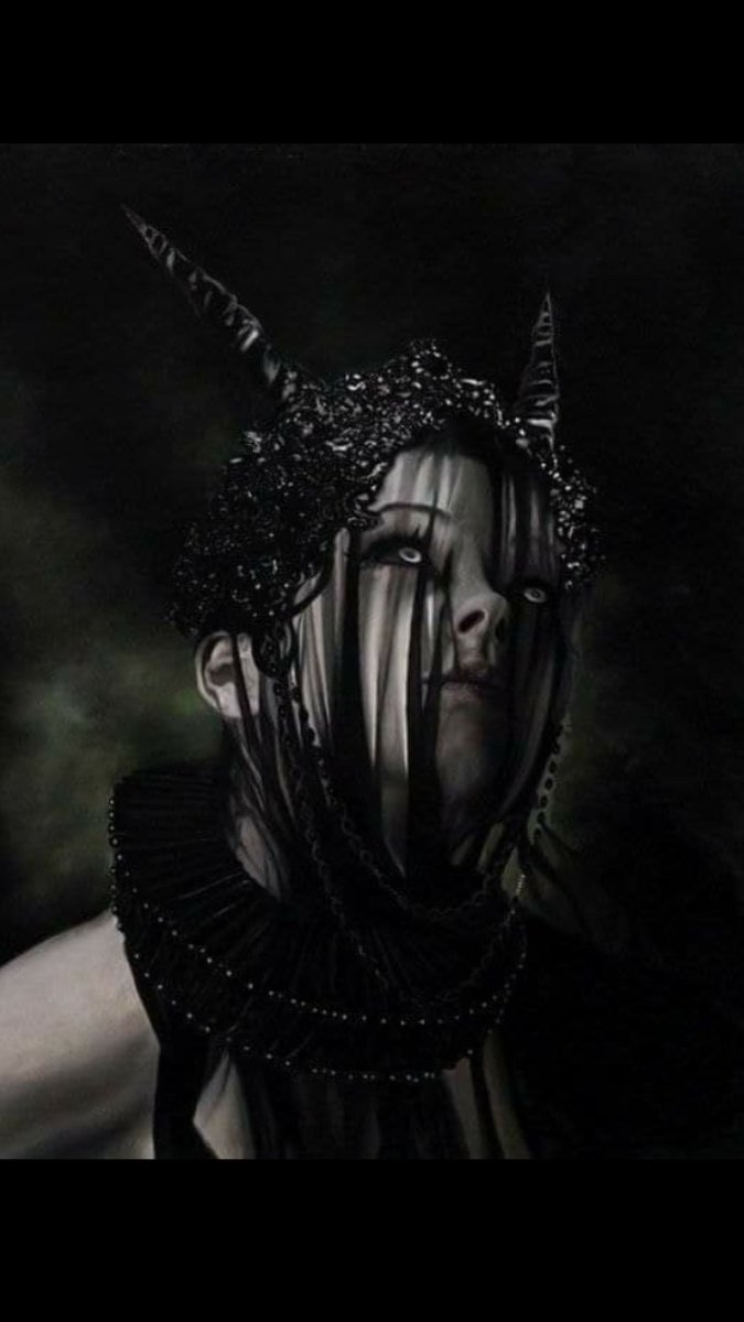 ConnieJoJo2's tweet photo. #HornsUp #DarkCulture #DarkBride https://t.co/6bU8gQdtio
