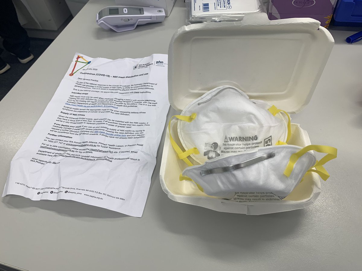 DrMLivingston's tweet photo. Well this delivery is reassuring....not

Wonder why docs isolated, remote and solo are terrified about #Covid_19australia #coronavirusaustralia 
?
Maybe if PHN didn’t send just 2 masks in a takeaway box and expect us to die. 

Life maybe a bit easier.

#expendable 

@ama_media https://t.co/A12ZmVeChq