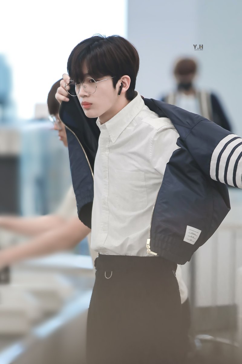 Lovefix_0922's tweet photo. 190918 
오늘 무슨 좋은 날이요,,고정 출연,,눈물 나,,🥺
#김요한 #요한 #yohan #KIMYOHAN https://t.co/6R2Vaz7Gr0
