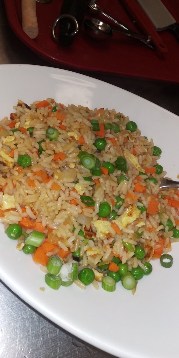 romilchhetri313's tweet photo. It's #LUNCHTIME , Our restaurant team is #readytoserve 🍽️ you nothing but the #BEST . Try our variety of main course 🍛🍝🥘TODAY !!!! as first 10 orders will get 20% OFF !
#HOS2131
@GetCracking
@RestaurantIntl https://t.co/Gl2XkvF14q