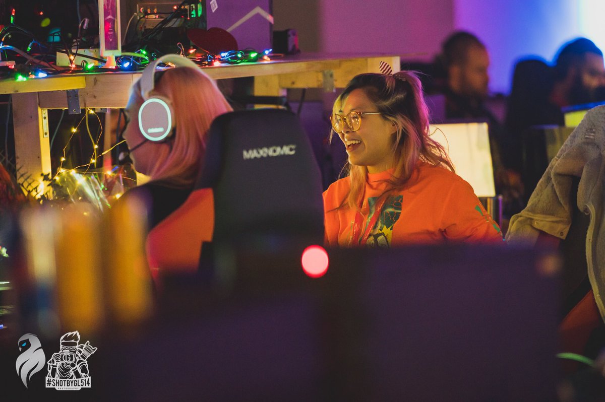 shotbygl514's tweet photo. The lan life weekend at #lanets2020 @lan_ets is all about smiles and fun. Am I right @t0x1c_jen https://t.co/gZUqBLiR3U