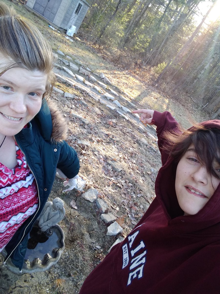 FaleroJess's tweet photo. We made it to the middle of the labyrinth! #buddhistlabyrinth #SamsaricMaze #BuddhistMetaphor #QuarentineLife https://t.co/U4NUURBjNd