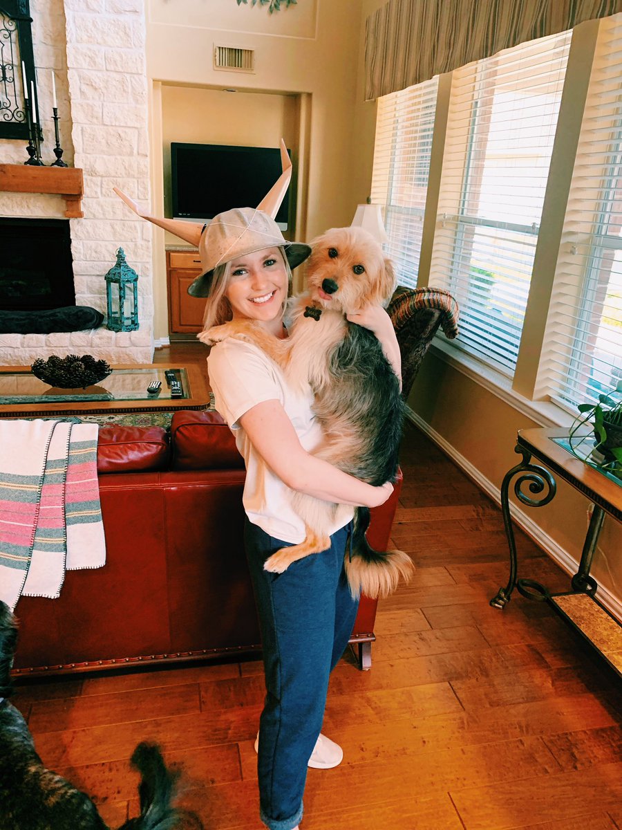 The 11th hour but I finally made my Viking helmet using my great grandpas hard hat!!!! <a href="/AdamsVikings/">Adams Junior High</a> #ajhvikings 💙💛