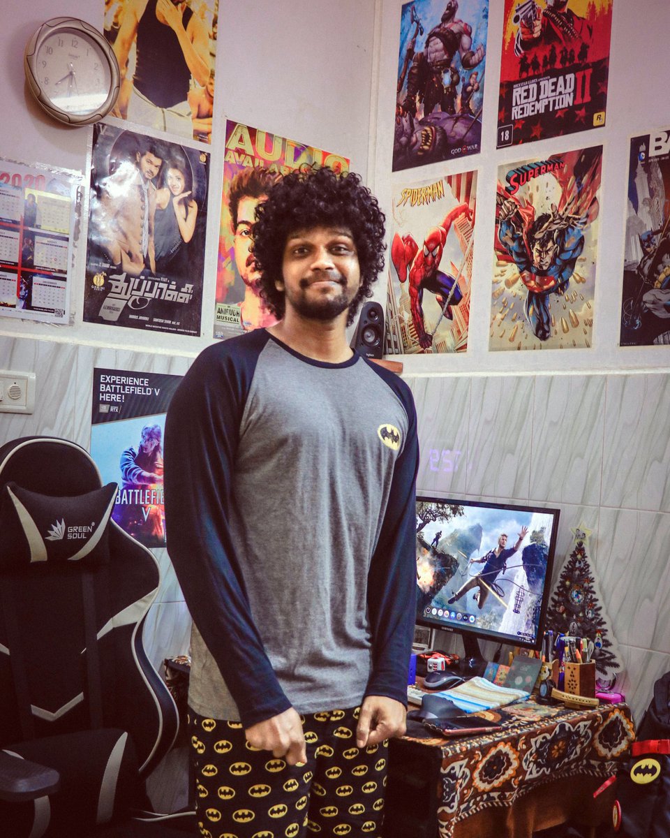 AmalanStallone's tweet photo. Quarantine வாழ்க்கை
#StayAtHome #StayHome #StaySafe #MyRoom #QuarantineLife #COVID19 #CoronaVirus #RoomPosters #BatmanTees #BatmanBoxers #BatmanBadge #BatmanPoster #SupermanPoster #SpidermanPoster #ThalapthyVijay #AmalanStallone #MomsClick #Uncharted4 #WorkFromHome #WallPosters https://t.co/59KCt1dtuq