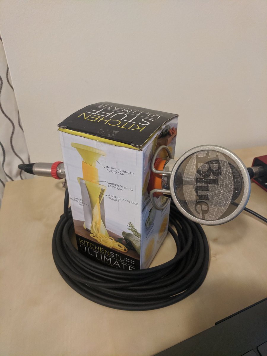 _rubeki's tweet photo. When your mic stand breaks
#gamedev #indiedev #sologamedev #indiegaming #letsplay #streamers #altgear #gaming https://t.co/t18kjG1mVE