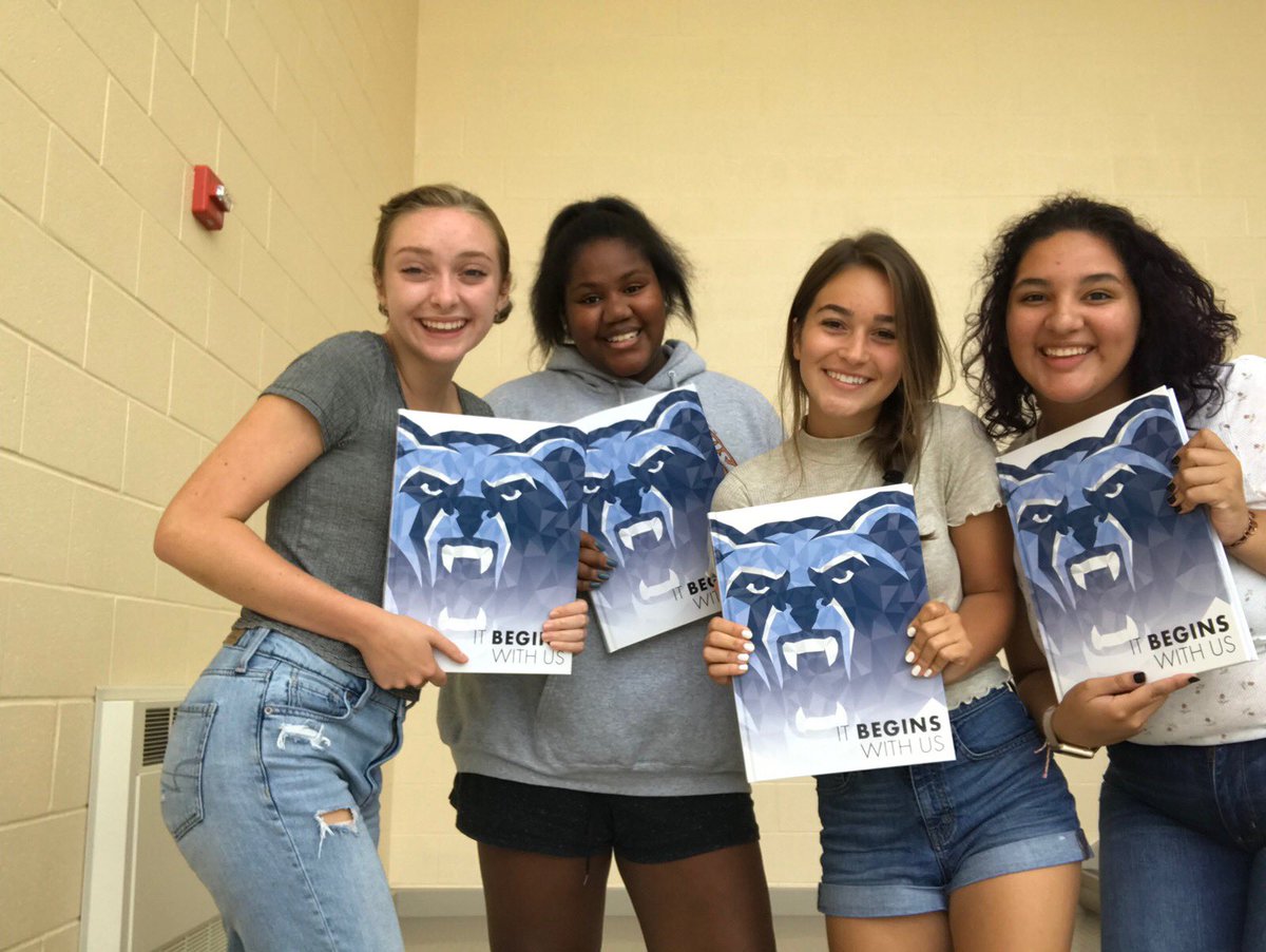 obhsstudentnews's tweet photo. Some great memories to look back on! The river staff misses our Berlin family🐻 #berlinpride @Todd_spinner @ErinBushOBHS https://t.co/SJLRRAS49I