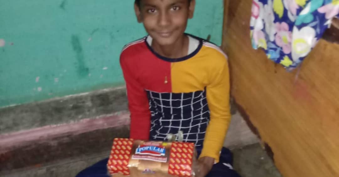 ETASHAsociety's tweet photo. Team ETASHA coordinating with local organisations and associations like RWA for arranging meals for the marginalised trainees and their families during the lockdown. #ETASHAFIGHTSCORONA TO #FIGHTBEROZGAARI #CDC3 https://t.co/Ldfzq2kfd0