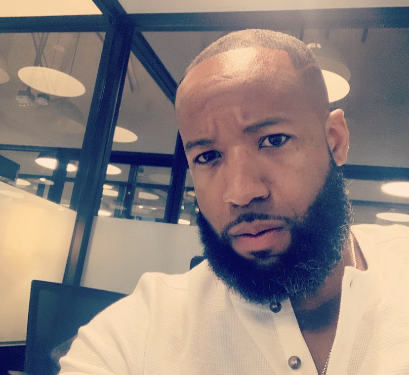 Carlos King tweet media