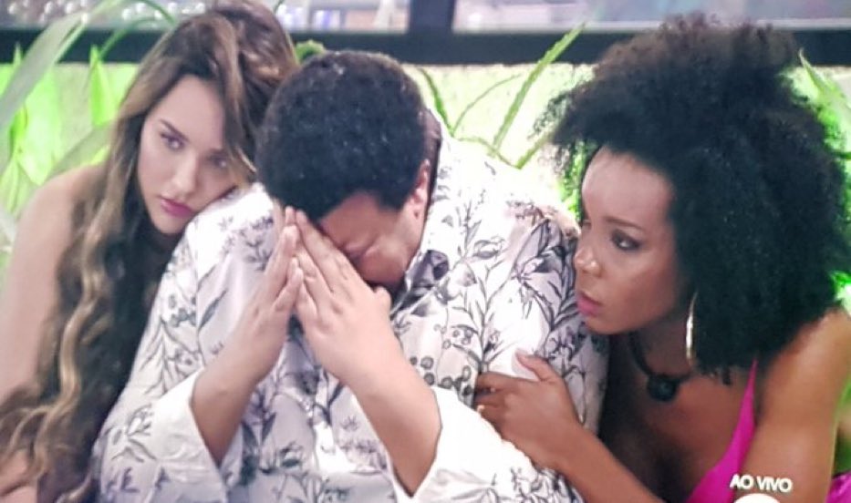 escariaoreal's tweet photo. olha a final aí https://t.co/Wv0qRMDaDj