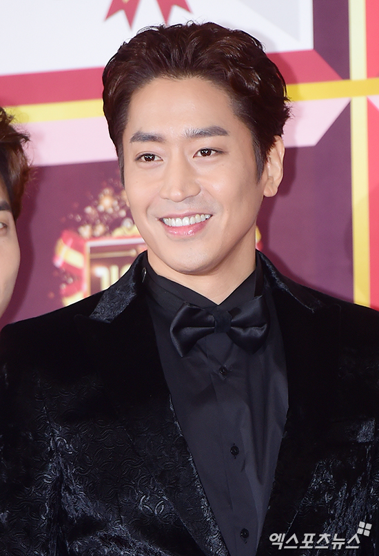 theseoulstory's tweet photo. According to this article, Eric to play the male lead role for upcoming MBC drama "The Spy Who Loved Me". Yoo In Na is in talks for the female lead role 

Source: https://t.co/ltJyQXvlZz https://t.co/KyRZ0UDCo8