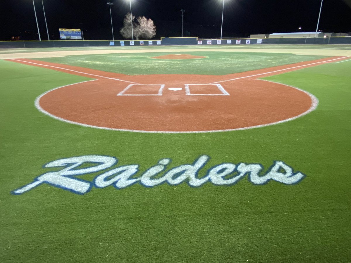 ReedHSBaseball's tweet photo. Lights are on! Tonight would have been a league game vs Carson. Drop your fav memory of #LeeMitchellField 👇 #BaringBoys https://t.co/bzorfI8emg