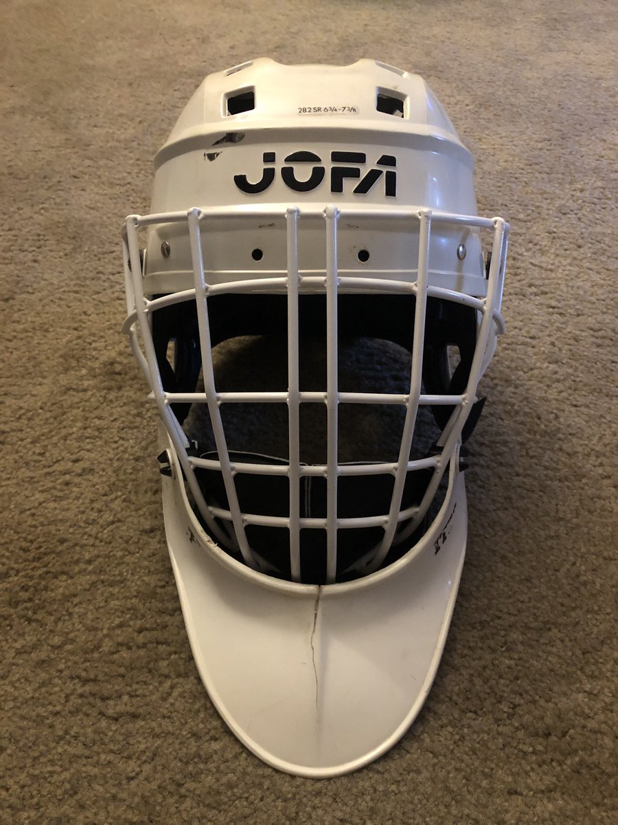 matt_weiler80's tweet photo. My Kelly Hrudey replica is finally completed. I wanted to pay tribute to his L.A Kings debut after coming over from the New York Islanders.  This is a combo you don’t see everyday and Kelly Hrudey was infamous for his combos. #mwgoaliemasksalesandrefurbishing @KellyHrudey https://t.co/aIgvENuUv6