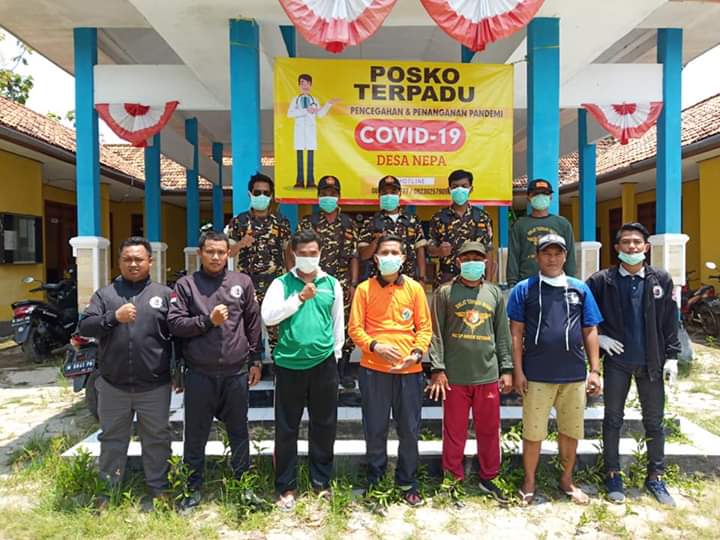 nurus_l's tweet photo. @halimiskandarnu Sosialisasi dan penyemprotan disinfektan pak menteri.... https://t.co/ve98jVnCyH