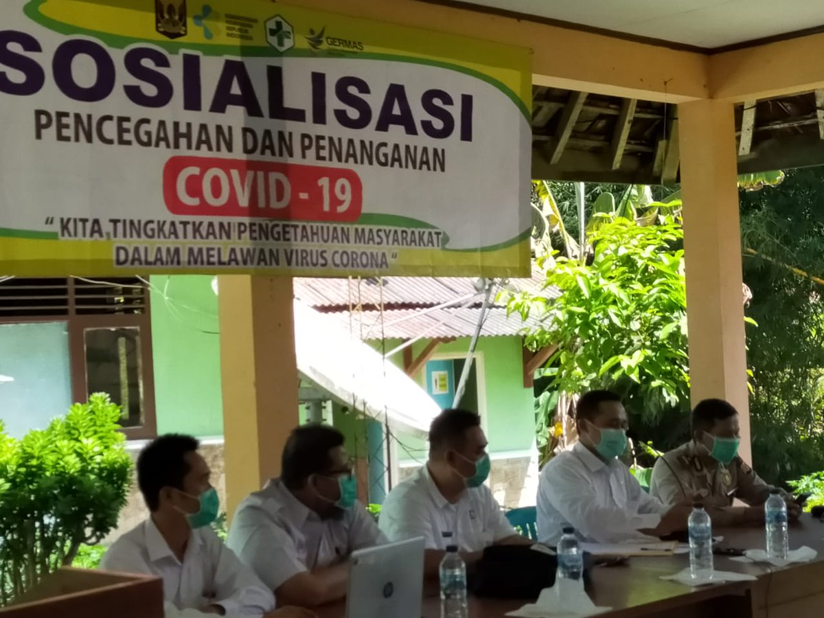 odang_ruswandi's tweet photo. @odang_ruswandi
Sosialisasi pencegahan virus covid 19,oleh Tim Covid 19
@halimiskandarnu 
@anwsanusi
@malik_haramain
@imansyukri
@taufikmadjid71
@fachrilabalado
#RelawanDesaLawanCovid19 https://t.co/9QiSVhz3QB