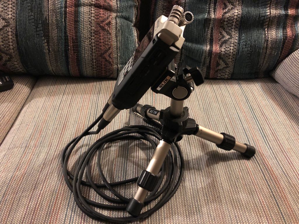 KWHCoaster's tweet photo. Using a great little @SlikUSA #minitripod to secure my @ZoomSound #H4nPRO when recording jam sessions. It keeps the unit from moving around and allows easy control with one hand. https://t.co/A2Td1QFGbo