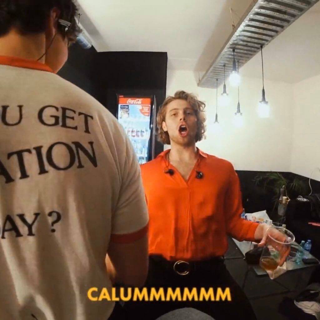 cfilippakis830's tweet photo. Manifesting with #CakeContent now! πππ #5SOS #5SOSCALM #CALMOutNow #StreamCALM https://t.co/vOJDW7YNkx
