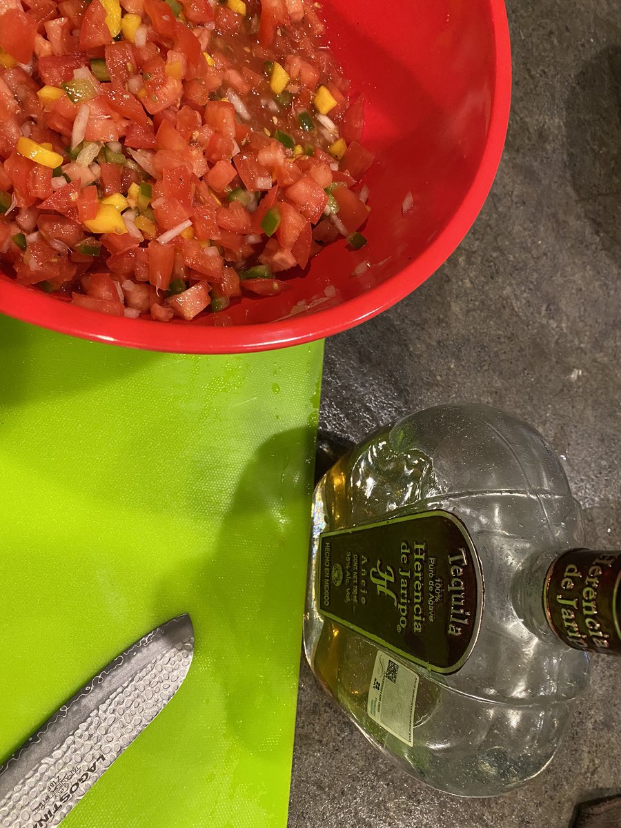 DallasTatlow's tweet photo. One of my favourite snacks! 

Homemade salsa n nachos. Anyone else put tequila in theirs?? https://t.co/WajgFP14r6