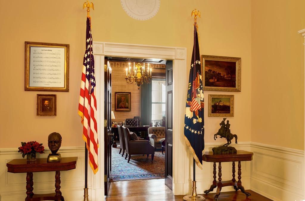 GaryInnes's tweet photo. Due to his ancestry, I was asked to compose a tune with a Gaelic title for President Trump. I wrote ‘An Clach-Bhalg’. I told his people it translates as ‘My Fine Son’ but in actual fact it translates as ‘The Ball-Bag’! Here’s a picture they sent me of it in the White House 😂 https://t.co/lukC7Dk1fO