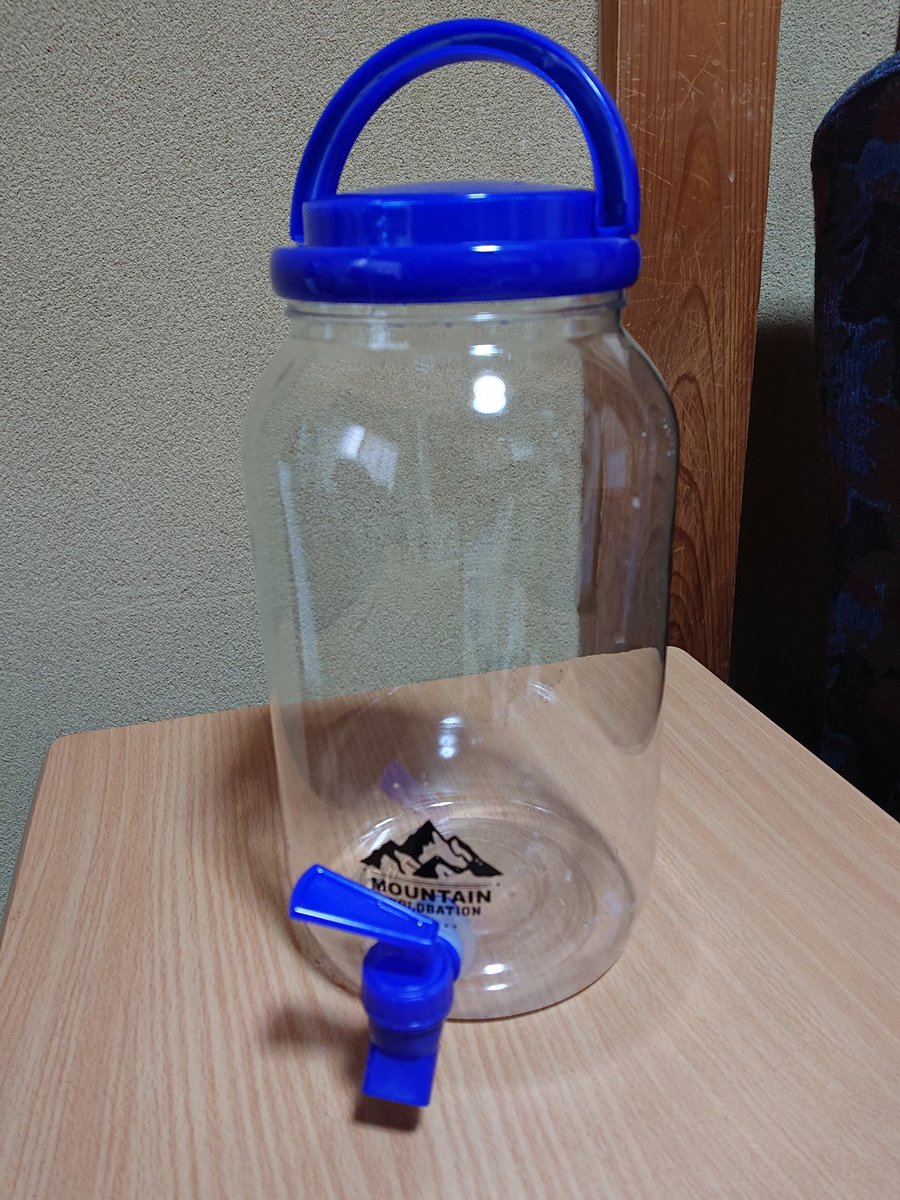 ねおん Twitterren ダイソーでウォーターボトル3 9lあったので買ってみた いつも2lのペットボトルと大鍋に水いれてるんで こりゃ便利 いや 300円だからいいんですよ 蛇口つきのポリタンクとか持ってるけど ソロなのにんなもんいらんしと思ってたし こりゃええ ねおん Twitterren ダイソーでウォーターボトル3 9lあったので買ってみた いつも2lのペットボトルと大鍋に水いれてるんで こりゃ便利 いや 300円だからいいんですよ 蛇口つきのポリタンクとか持ってるけど ソロなのにんなもんいらんしと思ってたし こりゃええ