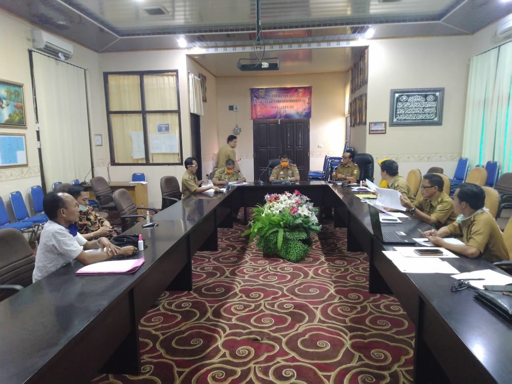 Ratas Penanggulangan Covid-19 bersama Wabup, Asisten Bupati, Bappelitbang, Dinas PMD, Inspektorat, Keuangan, Dinas Kesehatan, BPBD dan TAPM Kab. Tanggamus, Lampung
#RelawanDesaLawanCovid19
<a href="/halimiskandarnu/">ABDUL HALIM ISKANDAR</a>
<a href="/anwsanusi/">Anwar Sanusi</a>
<a href="/malik_haramain/">malikharamain</a>
<a href="/imansyukri/">Iman Sukri</a>
<a href="/taufikmadjid71/">IG : taufik.madjid</a>
@fachrilabalado