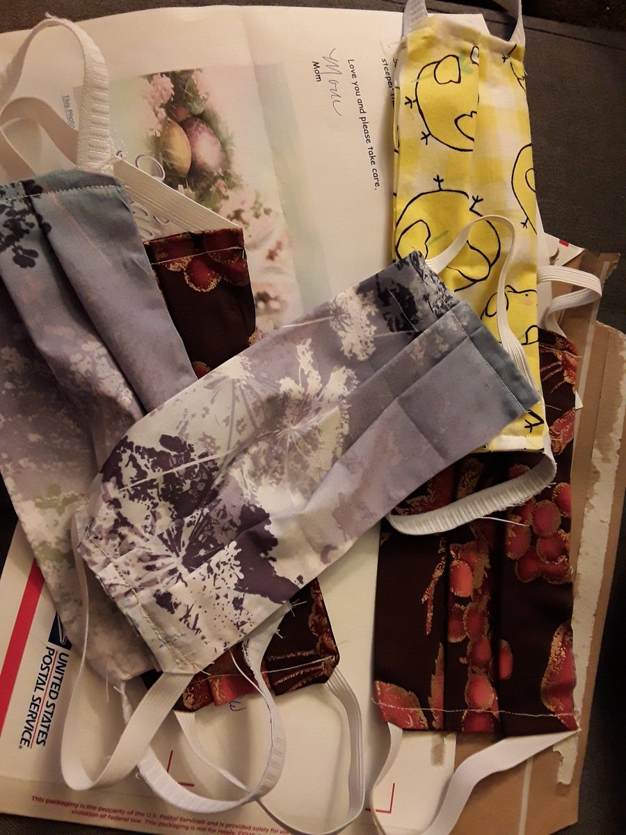 kuchanj's tweet photo. 義母から素敵なプレゼント届いた🧡
Thank you for the thoughtful gifts 🙏🧡 #DIYFacemask #HowtomakeFaceMask #CoronaVirus #Convid19 https://t.co/KvE9Wt2rda