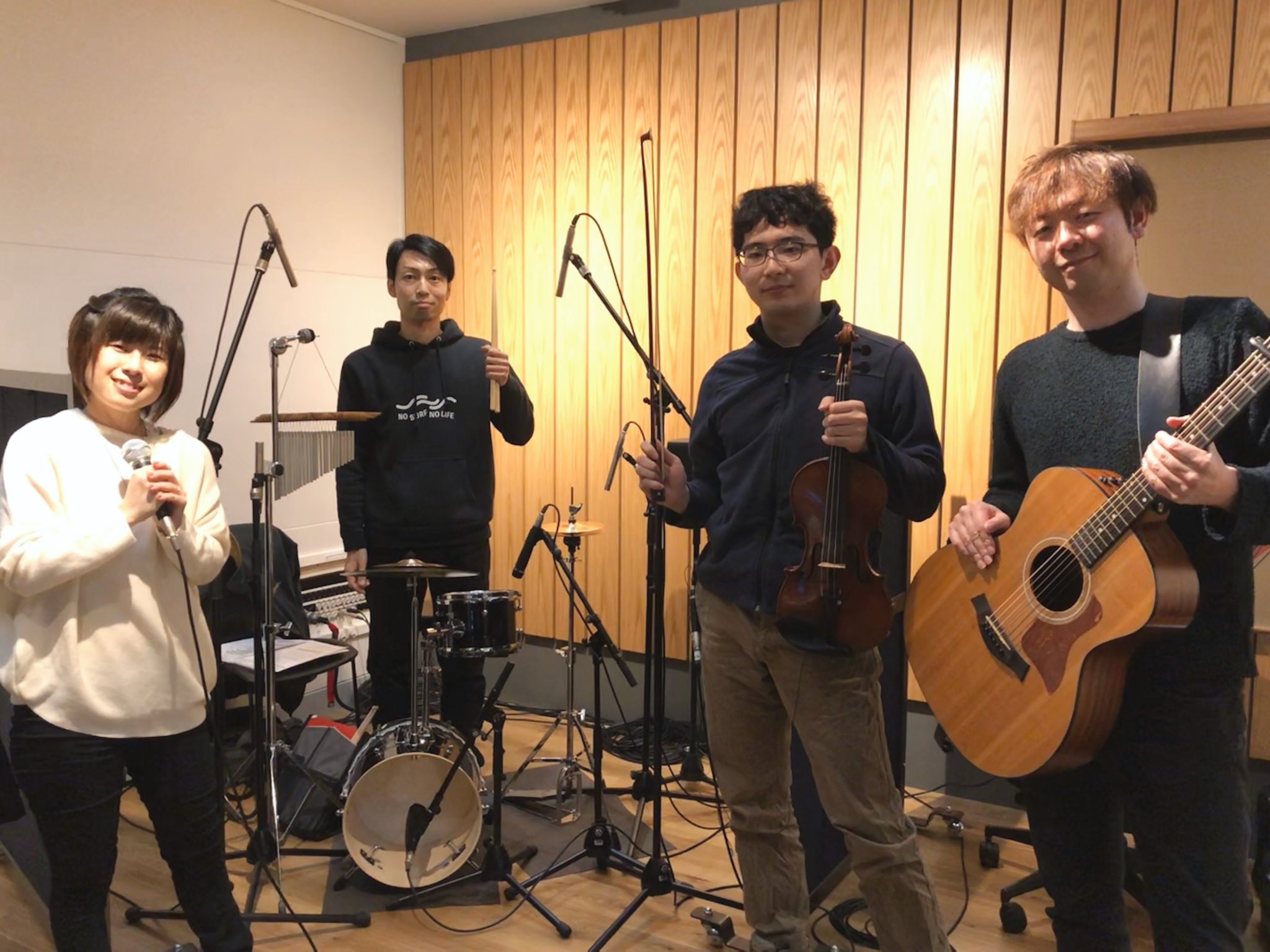 Absラジオ On Twitter Nanana音楽祭 3 21 21日に出演の 山形出身のシンガーソングライター 朝倉さやさん 秋田の民謡歌手 藤原美幸さんとのコラボも披露していただきました 秋田のバンド Utilityのみなさん 出番以外にも大活躍でした 写真からも
