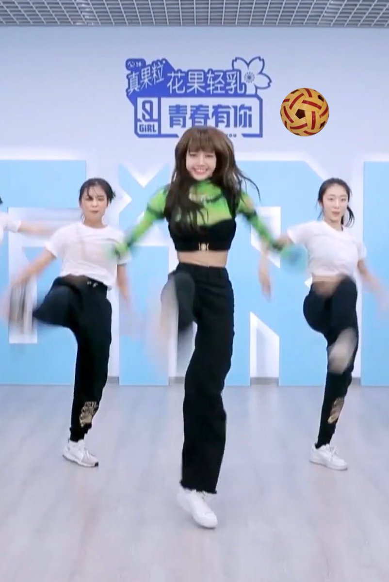 Koonkonrak's tweet photo. ทีมตะกร้อไทยวันนี้ ,,
ลลิษา ตบ ลง ไปแล้ว ได้แต้ม 555 😂
#AlwaysWithYouLALISA
#LISA
#LalisaManoban
#BLACKPINK
#YESOKbyLisa https://t.co/6staiff9dC