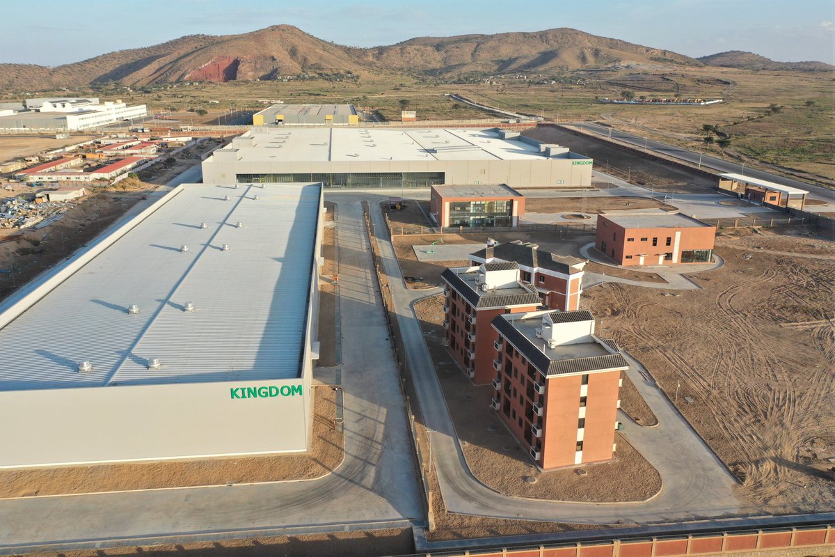 AbebeAbebayehu's tweet photo. Kingdom Linen PLC, has completed first phase of its investmemt project at Adama Industrial Park. Building the largest linen factory in Africa, the company invests a total capital of 200 million USD in two phases. Kingdom will produce 5,000 tons of high-grade linen yarn annually. https://t.co/cPAqyp5735