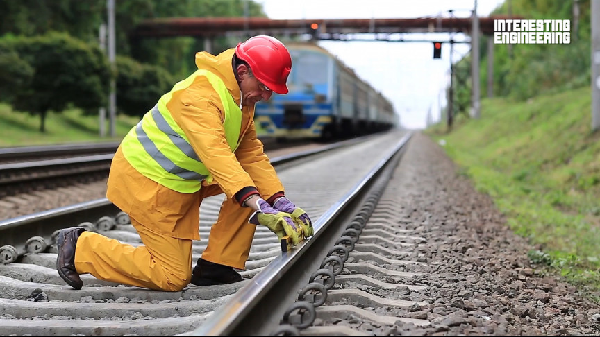 TalentSwarmWork's tweet photo. Exploring Why Most Countries Use Different Railway Gauges https://t.co/1RJxer2O22 https://t.co/ixJ4Q8RWmH