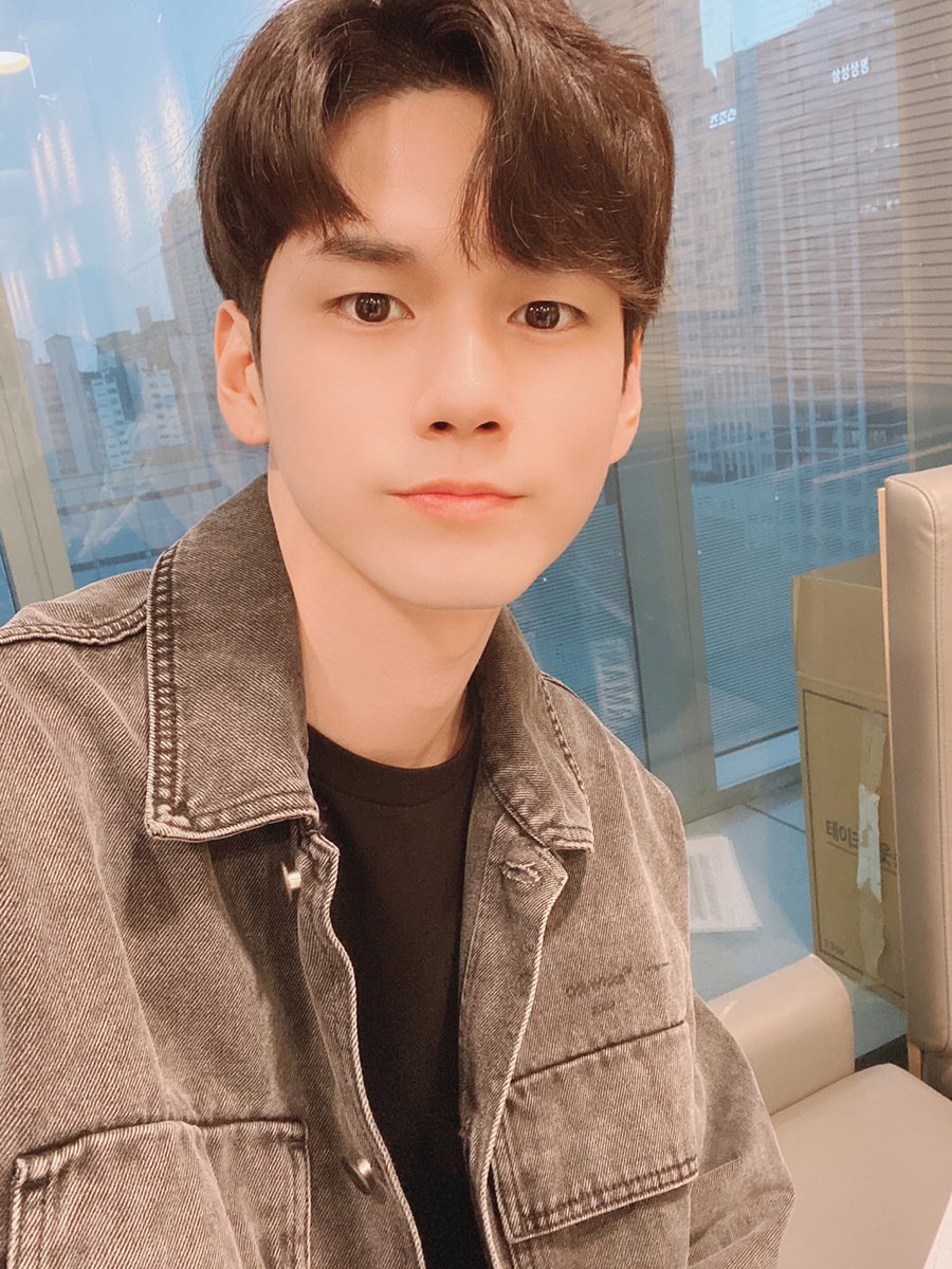 옹성우(ONG SEONG WU) tweet media