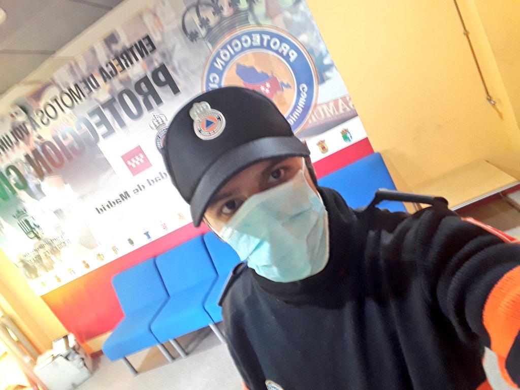 Lucha de titanes contra el #COVID19 #proteccioncivil ⬇️🚨🇪🇸