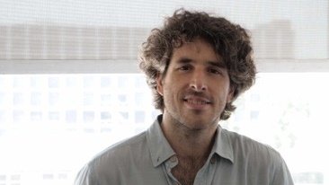 DIKU_Institut's tweet photo. 3. keynote @EDBTICDT2020 Juan Reutter, Pontificia Universidad Católica de Chile discusses challenges in graph database research from design of languages to algorithmic issues raised by development of graph engines #EDBT2020 #ICDT2020 #database #databasetheory #databasetechnology https://t.co/GVsw1VmH0r