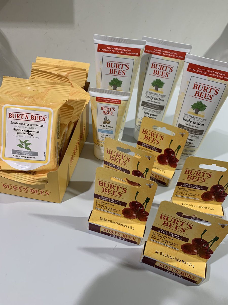 Thank you to <a href="/BurtsBeesUK/">Burt's Bees UK</a> for the fab goodies @NewhamHospital. The staff love them here <a href="/RainbowCyp/">RainbowCYP</a>. <a href="/RahmanHameeda/">HameedaRahman</a> @victoriaturone <a href="/NHSBartsHealth/">Barts Health</a> <a href="/FrewinDonna/">Donna Jenkinson</a> <a href="/BakahJosephine/">Josephine Bakah</a>