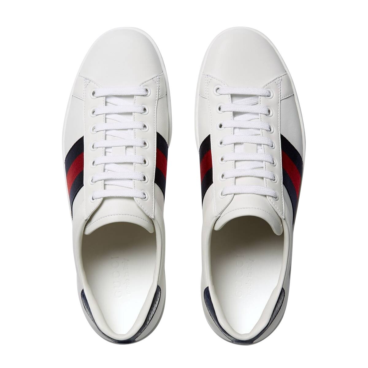 DotSnap_'s tweet photo. #DotSnapTrend 
#GUCCI Men's Ace Crocodile-Trimmed Leather Sneakers

#DotSnap #AorB #Guruรุ่นพี่ #fashion #siam #bangkok #thailand #streetfashion #streetstyle #snapshot #outfits #outfitinspiration #lookoftheday #fashionphotography #streetculture https://t.co/Mc7YvaBBuE