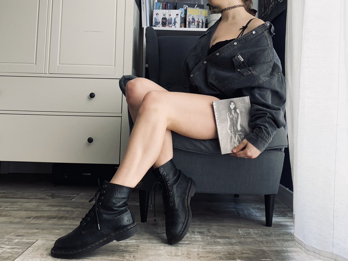 svnday6's tweet photo. my favourite albums as outifts 🤲🏼🌟 https://t.co/EpmCYDqLjL