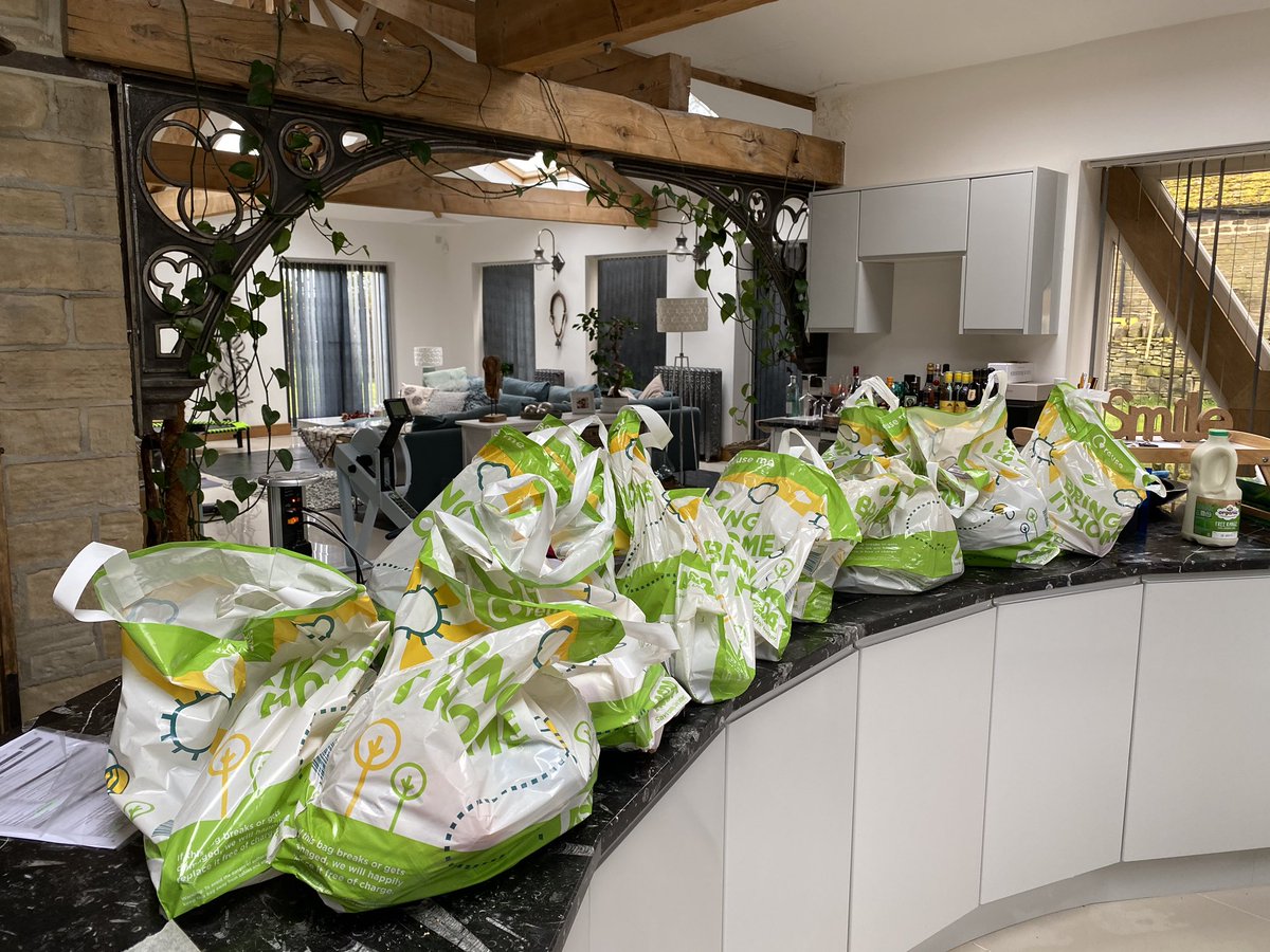 JasminaTC's tweet photo. I will never ever order online groceries again. How can you use so many PLASTIC shopping bags when I could have squeezed it all in 3 bags!! I always try to reuse my bags to save plastic... this is really disappointing:(. @asda @AsdaServiceTeam https://t.co/1i5hj1MpKI