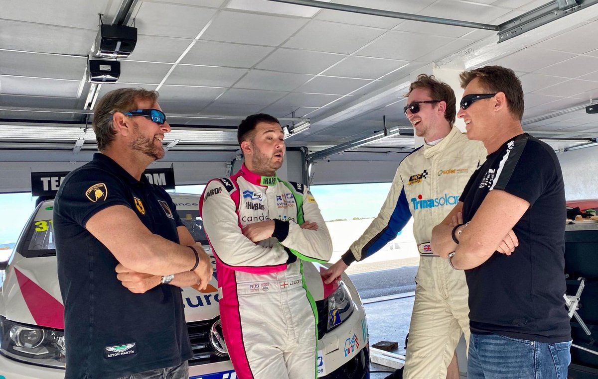 MarbellaRacing's tweet photo. Well not much happening in #BTCC during #lockdown, so here are some extra photos and vid of #wintertesting with #TeamHARDracing #JackGoff, #NicolasHamilton and #HowardFuller with #MarbellaRacingDriversClub #MRDC #MarbellaPete &amp; #CarloMason at #CircuitodeGuadix #Motorsport https://t.co/Fo8fJx2fwP